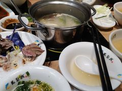 -龙聚德北京烤鸭(沙坪坝华宇A馆店)