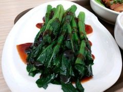 灼菜心-太兴烧味餐厅(香港机场店)