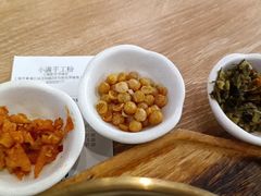 -小满手工粉(上海新世界城店)