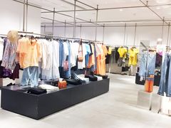 -URBAN REVIVO(欢乐海岸购物中心店)