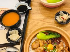 -煲仔皇腊味煲仔饭(经四万达店)