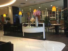 -必胜客(WOW中心城店)