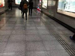 -陆家浜路(地铁站)
