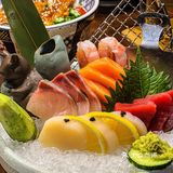 朝天门江景尽收眼底，重庆氛围感日料来啦
