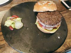 -HIGH FIVE哈福手工汉堡(桂林路店)