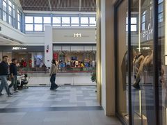 -王府井奥莱棋盘山小镇