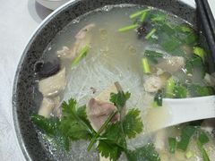 -点蹄擂椒猪脚饭(天虹汇一城店)