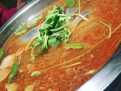 -野山舂·贵州现舂酸汤火锅(鸿通城店)