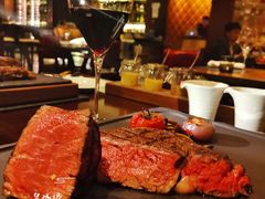 -恰餐厅及酒吧 CHAR Bar & Grill (北京丽都皇冠假日店)