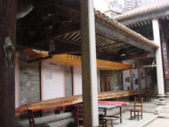 何氏六世宗祠-烟桥古村