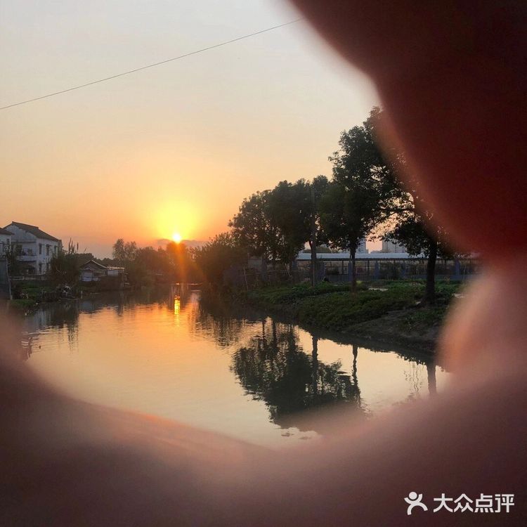 我想了一百种告白，都不及秦淮河的晚风