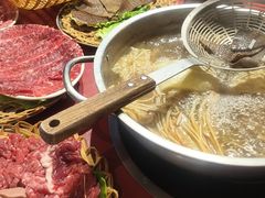 -潮汕·草根牛肉档(上海荟聚城市集市店)