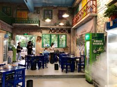 大堂-马路边边麻辣烫联盟路店