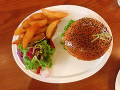 招牌牛肉汉堡-UPPER KITCHEN(延安路店)
