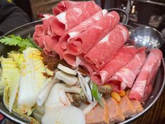 部队锅-MI WU FACTORY米屋美食工厂餐厅(绿地店)