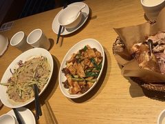 -关东小磨东北菜(上海长风大悦城店)