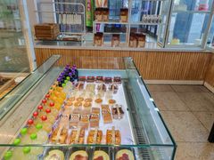 -焙丽拾光(麦凯乐直营店)