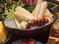 -湊湊火锅·茶憩(打浦桥日月光店)