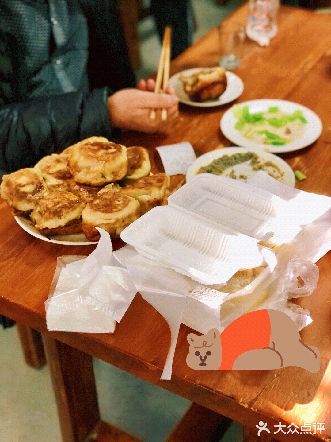 排队两个小时，北京排名第一的门钉肉饼