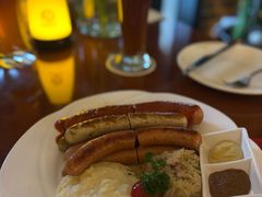 香肠拼盘配酸菜土豆泥-申德勒加油站西餐厅(太仓店)