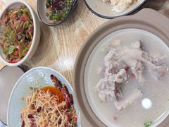 -叁煨蹄花·下饭盐帮菜(人民广场店)