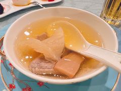 -黄浦江游览十六铺3号码头网红自助餐