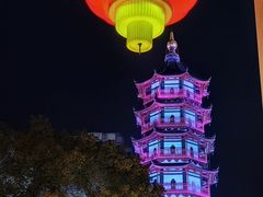 -绳金塔