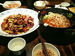 -张氏宽窄巷成都名小吃(茂业百货华强北店)