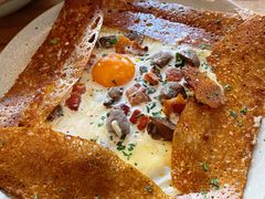 鸡蛋蘑菇熏肉荞麦可丽饼-RAC BAR(安福路店)