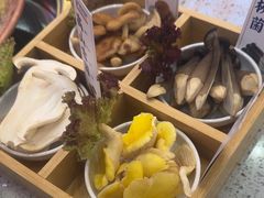 -阿婆情腊排骨火锅(金虹路店)