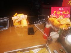 -六合夜市