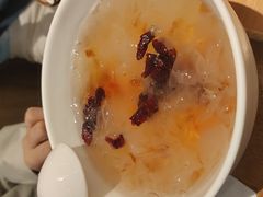 银耳桃胶蔓越莓-彬媽糖水(万象天地店)