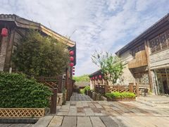 -茅山东方盐湖城景区