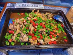 炭烧牛蛙平锅紫苏味-蘭奢雅集·江浙菜(青山江滩店)