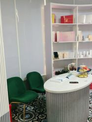 -PE SALON 