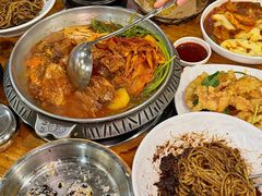 -喇喇排骨火锅·传统韩式脊骨汤(望京西园总店)