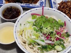 肉丁小碗干炸炸酱面-海碗居(牡丹园店)