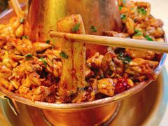 年糕-老佛爷炭火蛙锅直营(清滨路总店)
