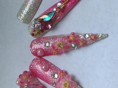 -群丽化妆摄影美甲纹绣培训学校