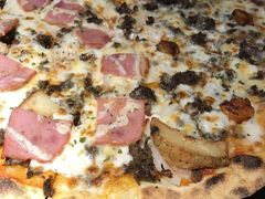 芝士培根辣虾鸡肉双拼-机器人火炉披萨