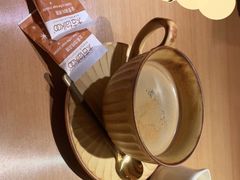 -Lia Cafe Bar Restaurant松山咖啡屋