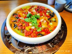 -盐帮食坊•小河帮川菜(四川师大店)