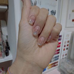-尤米一站式美甲美睫