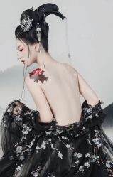 -盘子女人坊古装写真摄影