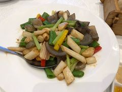 藕尖炒海参-金翠皇宫粤菜·点心·海鲜(科技园店)