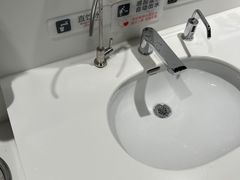 -胖东来生活广场(健康路店)