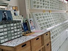 -诺柯视眼镜-蔡司依视路官方工厂店(淞南一店)