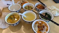 -爱陪伴一对一月子中心(融侨店)