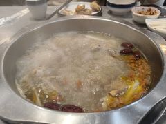 -光头药膳鸡(莱茵小镇店)