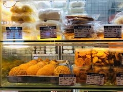 -白玉兰食品甜凤店(合生汇店)